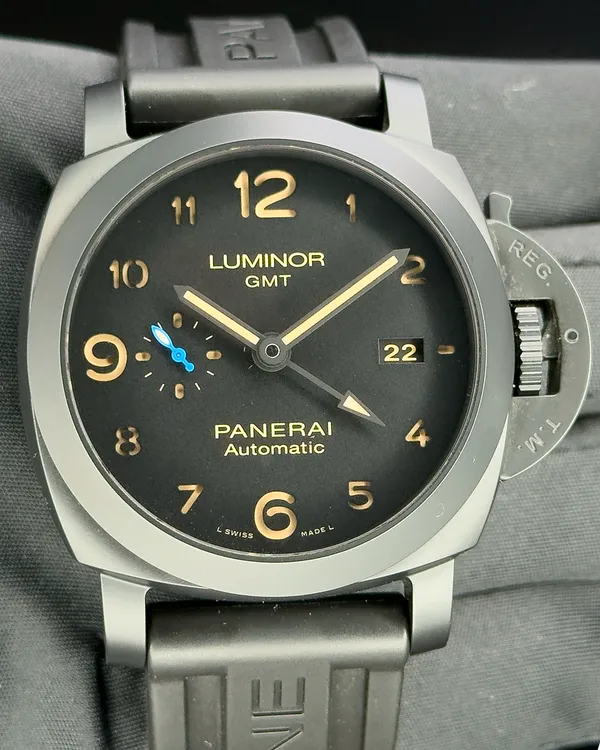 2019 Panerai Luminor 1950 3 Days GMT 44MM Black Dial Rubber Strap (PAM01441)