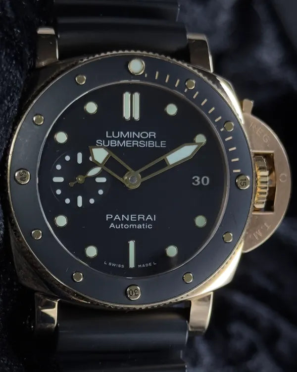 2018 Panerai Submersible 1950 3 Days 42MM Black Dial Rubber Strap (PAM00684)