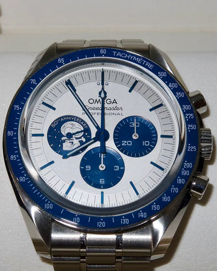 2025 Omega Speedmaster "Silver Snoopy Award" 42MM Silver Dial Steel Bracelet (310.32.42.50.02.001)