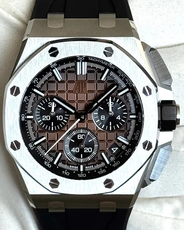 (Albert) Audemars Piguet Royal Oak Offshore Chronograph "Havana" 43MM Brown Dial Rubber Strap (26420ST.OO.A828CR.01)