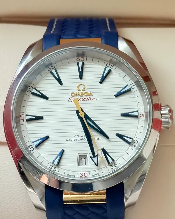 Omega Seamaster Aqua Terra 150M 41MM Silver Dial Rubber Strap (220.12.41.21.02.004)