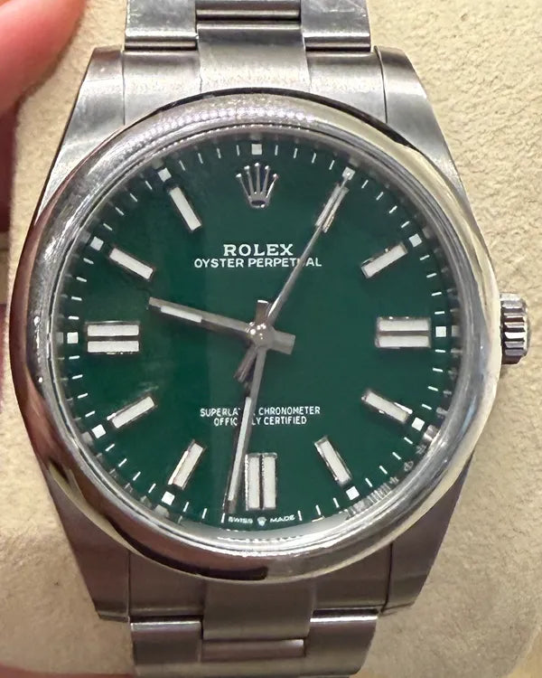 2021 Rolex Oyster Perpetual 41MM Green Dial Oyster Bracelet (124300)