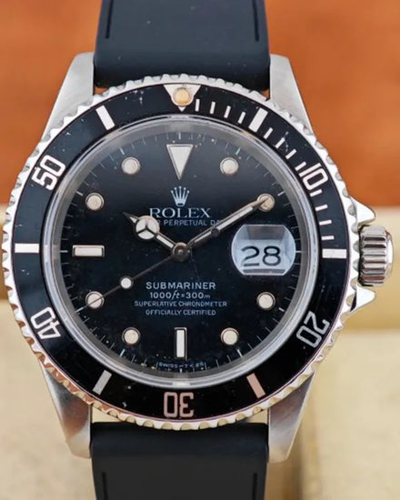 1990 (E Serial) Rolex Submariner Date 40MM Black Dial Aftermarket Rubber Strap (16610)