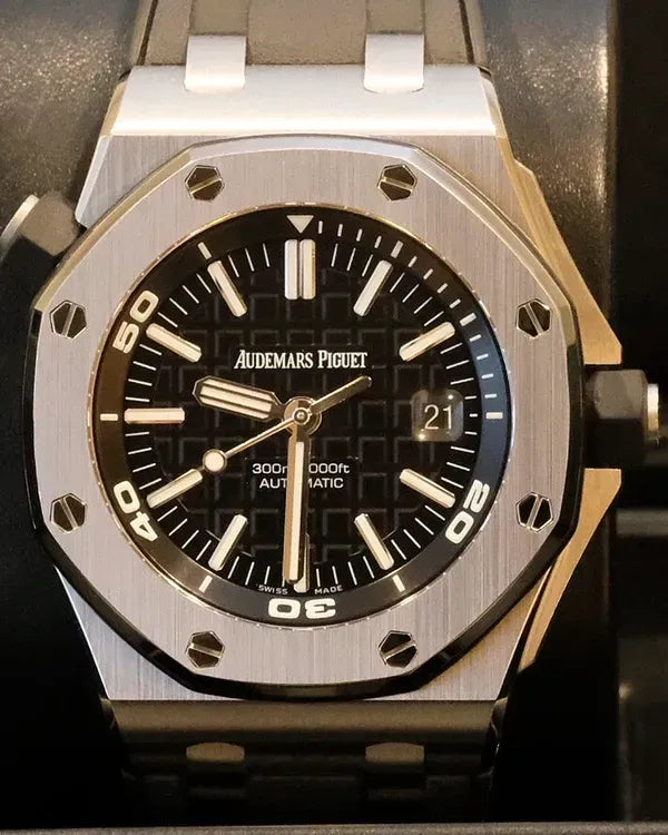 2016 Audemars Piguet Royal Oak Offshore Diver 42MM Black Dial Rubber Strap (15710ST.OO.A002CA.01)