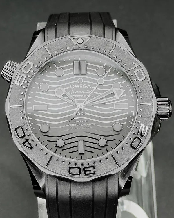 2022 Omega Seamaster Diver 300M "Black Black" 43.5MM Black Dial Rubber Strap (210.92.44.20.01.003)