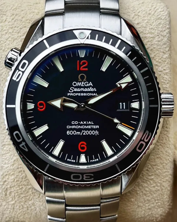 (Albert) 2011 Omega Seamaster Planet Ocean 600M Black Dial Steel Bracelet (2201.51.00)