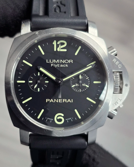 2010 Panerai Luminor 1950 Flyback Chronograph L.E. 44MM Black Dial Rubber Strap (PAM00361)