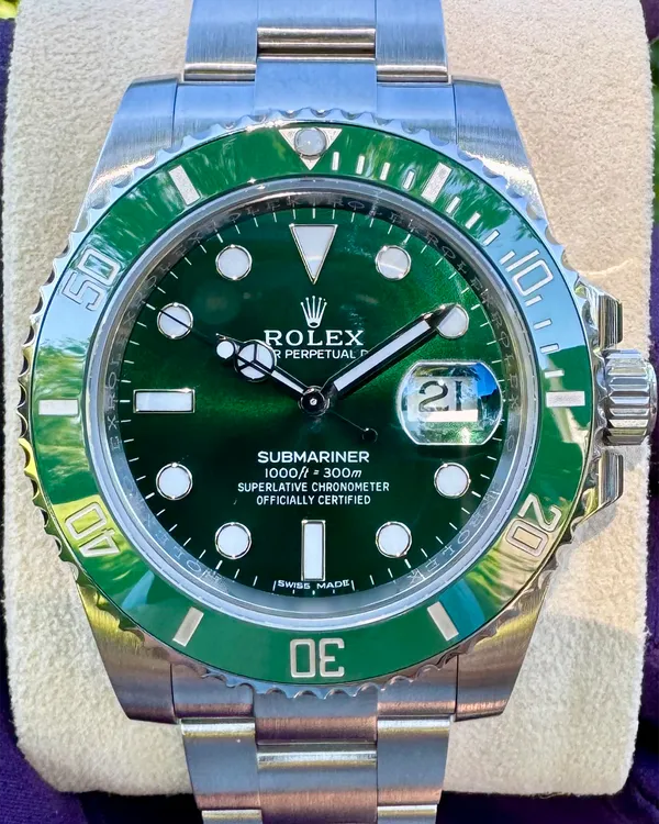 2019 Rolex Submariner Date "Hulk" 40MM Green Dial Oyster Bracelet (116610LV)
