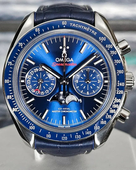 2023 Omega Speedmaster Moonphase Chronograph 44.25MM Blue Dial Leather Strap (304.33.44.52.03.001)
