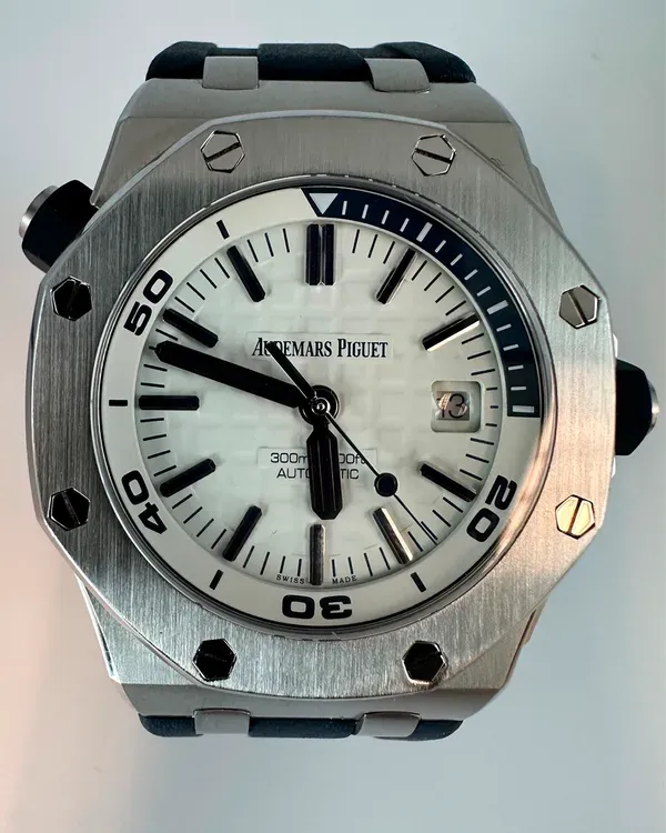 2019 Audemars Piguet Royal Oak Offshore Diver 42MM White Dial Rubber Strap (15710ST.OO.A010CA.01)