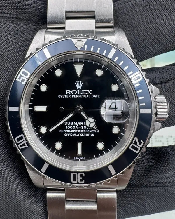 1999 Rolex Submariner Date 40MM Black Dial Oyster Bracelet (16610)