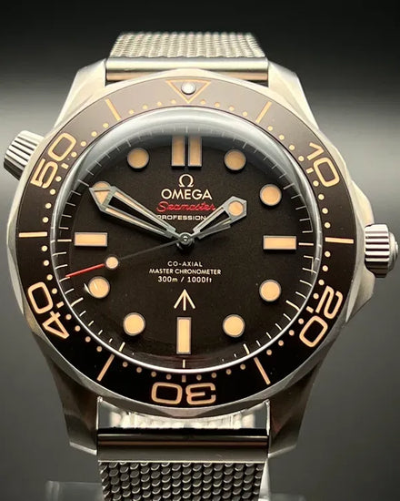 2023 Omega Seamaster Diver 300M "007 Edition" 42MM Brown Dial Titanium Bracelet (210.90.42.20.01.001)