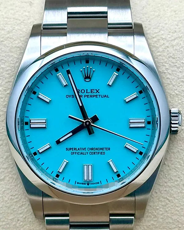 Rolex Oyster Perpetual (126000)