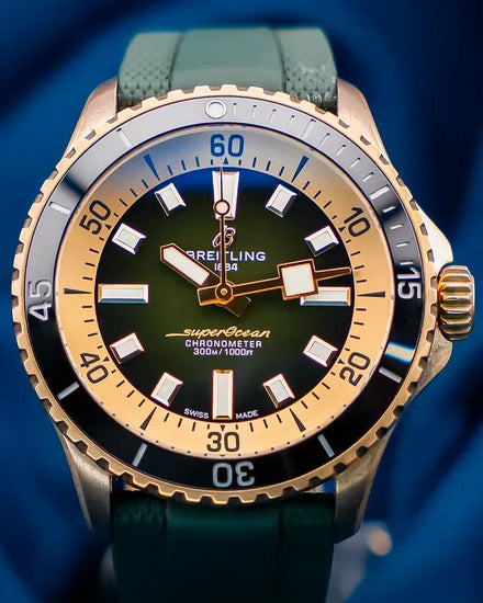 Breitling Superocean 42MM Green Dial Rubber Strap (N17375201L1S1)