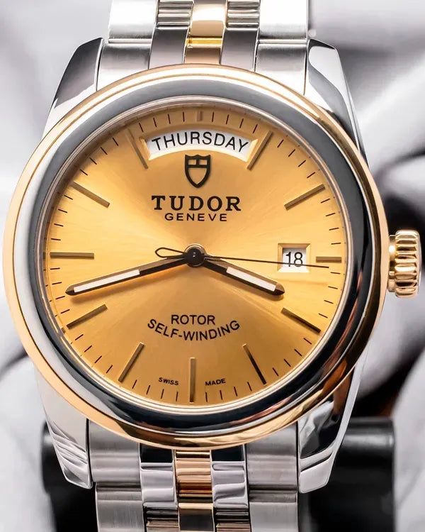 Tudor Glamour (56003)