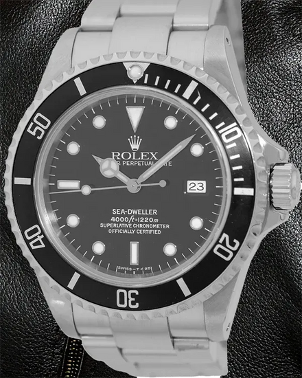 Rolex Sea-Dweller 4000 40MM Black Dial Oyster Bracelet (16600)