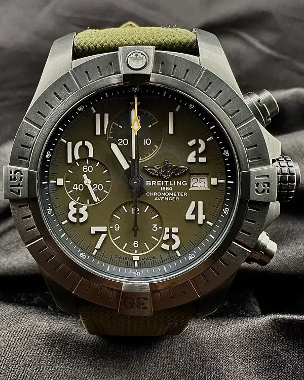 Breitling Avenger (V13317101L1X1)