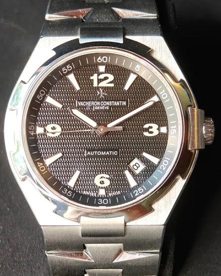 2017 Vacheron Constantin Overseas 42MM Black Dial Steel Bracelet (47040/B01A-9094)