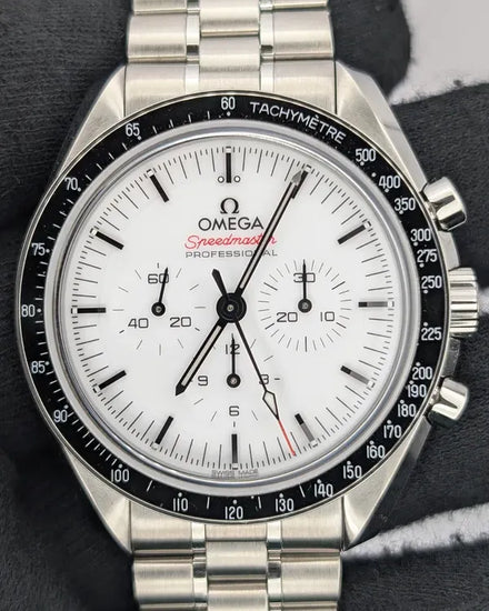 2025 Omega Speedmaster Professional Moonwatch 42MM White Dial Steel Bracelet (310.30.42.50.04.001)