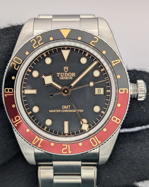 Tudor Black Bay (m7939g1a0nru-0001)
