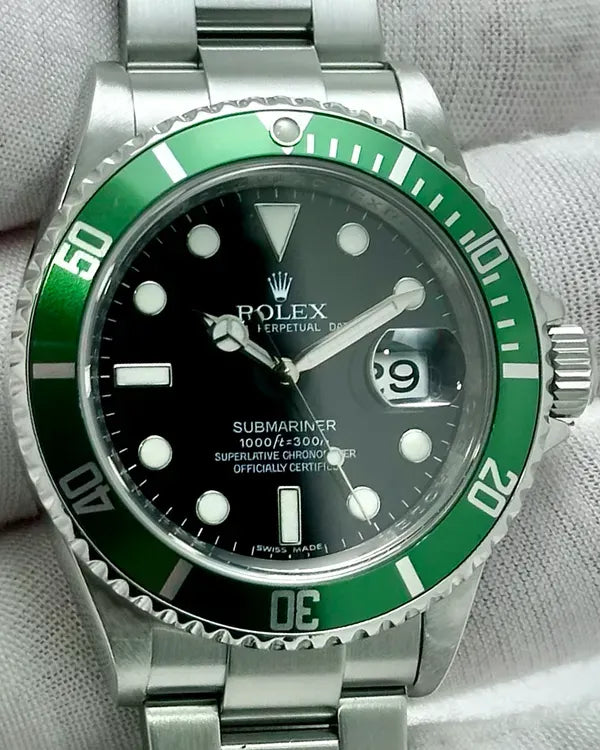 Rolex Submariner Date "Kermit" 40MM Black Dial Oyster Bracelet (16610LV)