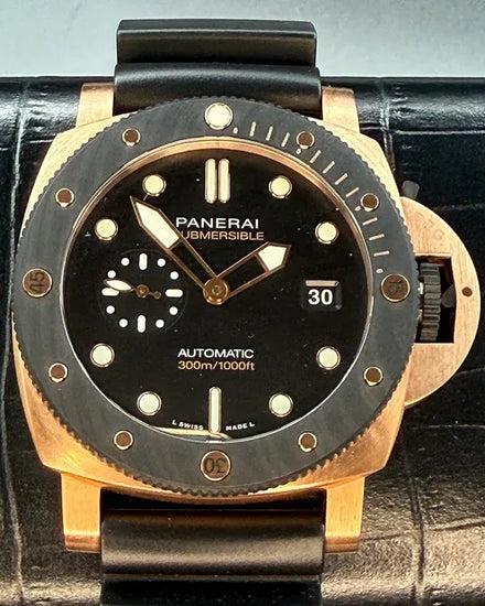 2023 Panerai Submersible Goldtech 44MM Black Dial Rubber Strap (PAM02070)