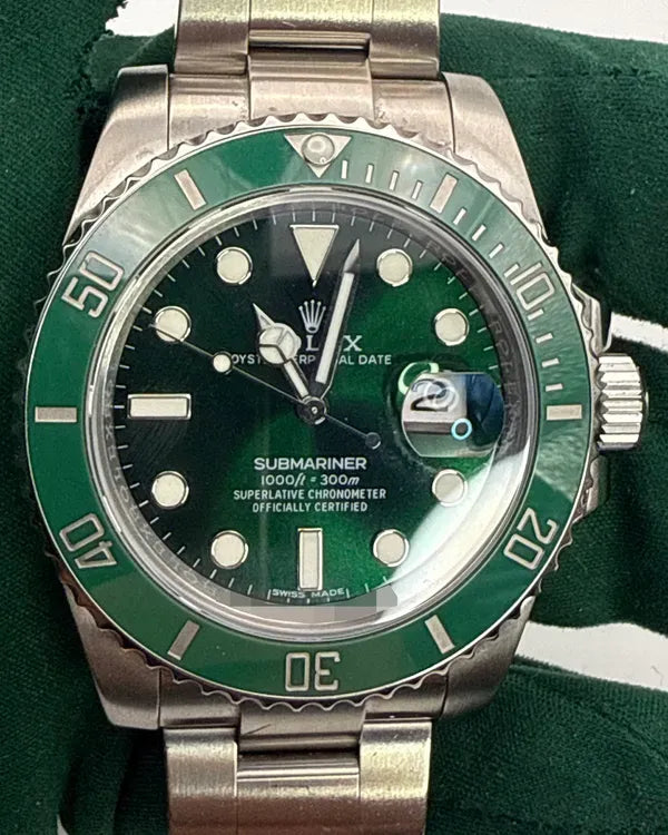 Rolex Submariner (116610LV)