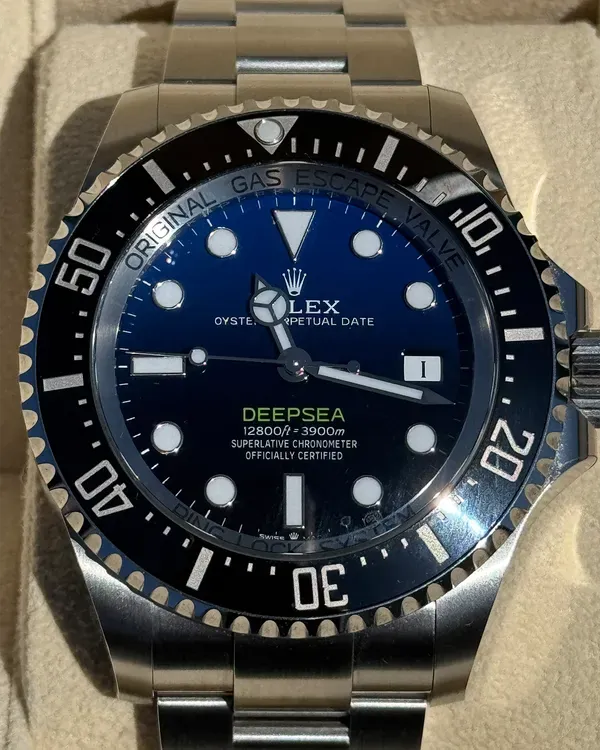 Rolex Deepsea (136660)
