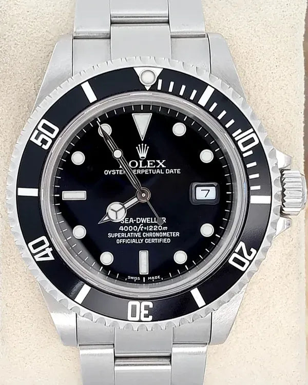 Rolex Sea-Dweller 4000 40MM Black Dial Oyster Bracelet (16600)