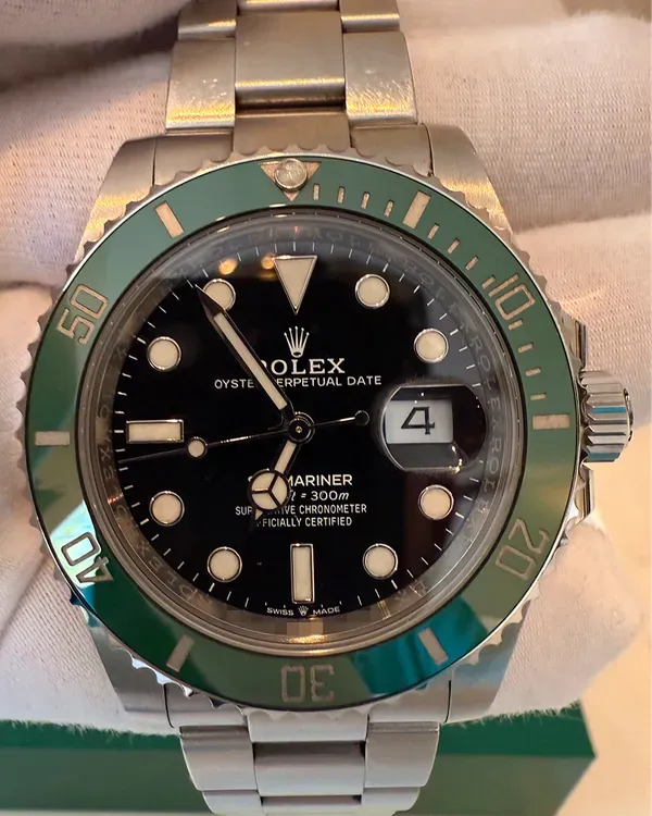 2021 Rolex Submariner Date "Starbucks" 41MM Black Dial Oyster Bracelet (126610LV)