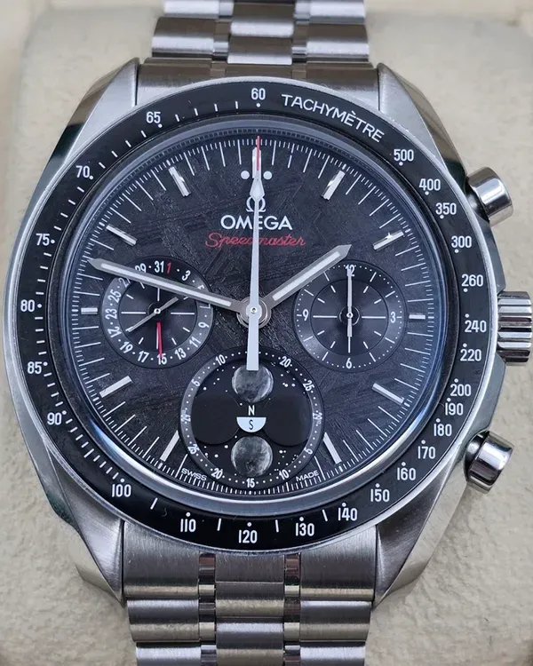 2025 Omega Speedmaster Moonphase 43MM Meteorite Dial Steel Bracelet (304.30.43.52.01.001)