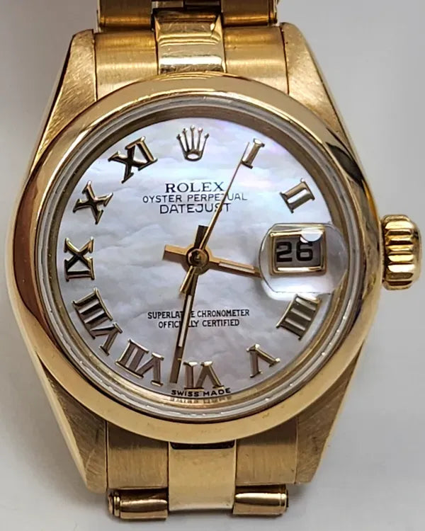 Rolex Lady-Datejust 26MM Mother of Pearl Dial Yellow Gold Oyster Bracelet (69168)