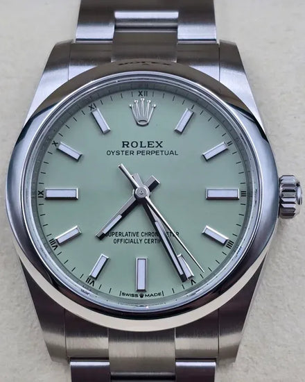 2025 Rolex Oyster Perpetual 34MM Pistachio Dial Oyster Bracelet (124200)