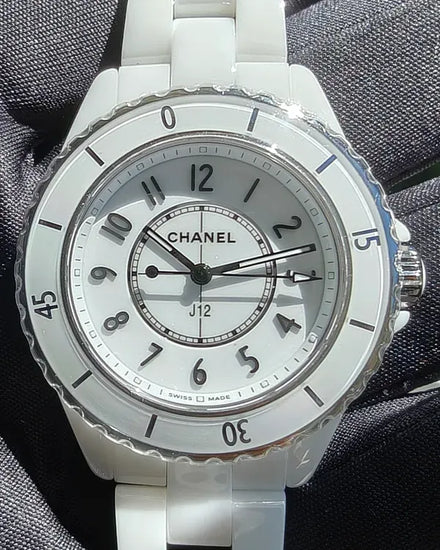 2025 Chanel J12 33MM Quartz White Dial Ceramic Bracelet (H5698)