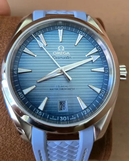 2024 Omega Seamaster Aqua Terra "Summer Blue" 41MM Blue Dial Rubber Strap (220.12.41.21.03.008)