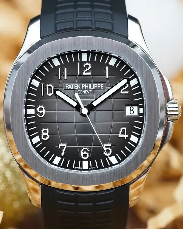 2021 Patek Philippe Aquanaut 40MM Black Dial Rubber Strap (5167A-001)