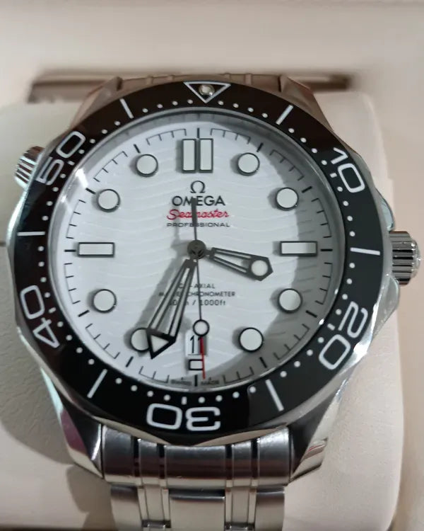 2020 Omega Seamaster Diver 300M 42MM White Dial Steel Bracelet (210.30.42.20.04.001)