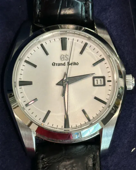 2025 Grand Seiko Heritage 37MM Quartz White Dial Leather Strap (SBGX295)