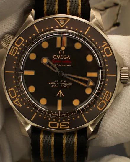 2021 Omega Seamaster Diver 300M "007 No Time to Die" Edition 42MM Brown Dial Textile Strap (210.92.42.20.01.001)