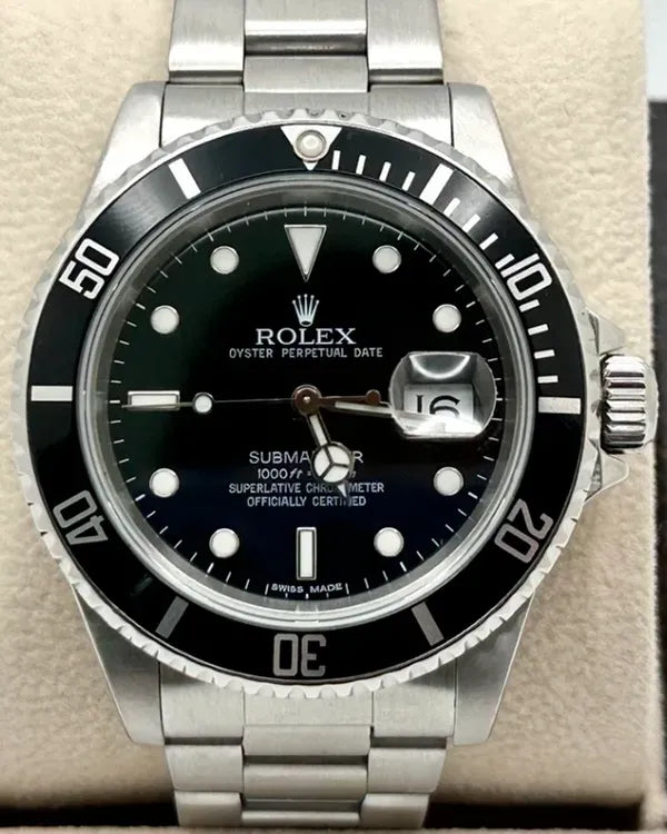 Rolex Submariner Date 40MM Black Dial Oyster Bracelet (16610)