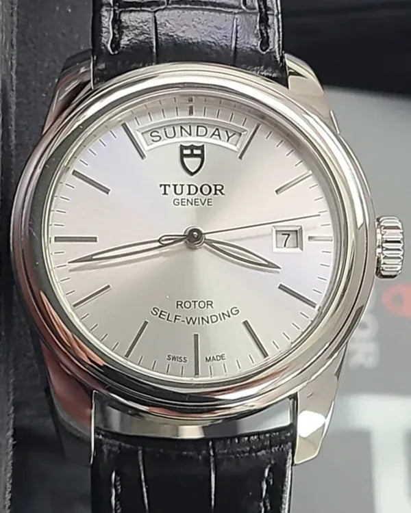 2022 Tudor Glamour Date-Day 39MM Silver Dial Leather Strap (M56000)
