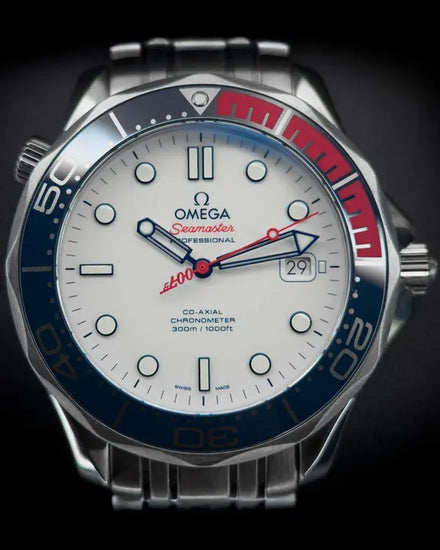2023 Omega Seamaster Diver 300M "Bond 007 Commander's Watch" L.E. 41MM White Dial Steel Bracelet (212.32.41.20.04.001)