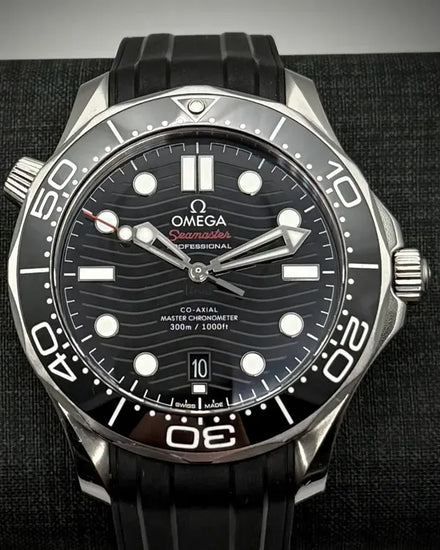 2024 Omega Seamaster Diver 300M 42MM Black Dial Rubber Strap (210.32.42.20.01.001)