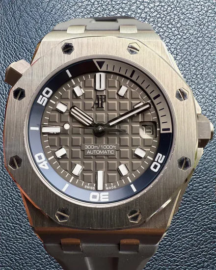 2022 Audemars Piguet Royal Oak Offshore Diver 42MM Grey Dial Rubber Strap (15720ST.OO.A009CA.01)