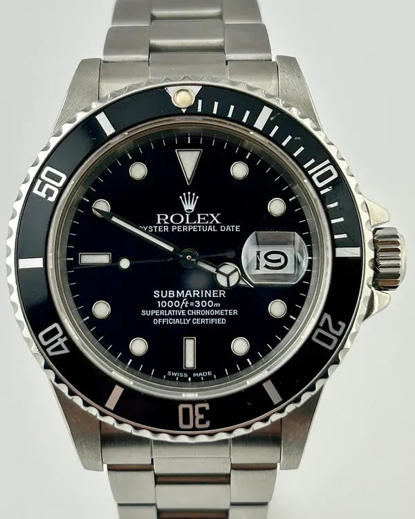 Rolex Submariner Date 40MM Black Dial Oyster Bracelet (16800)