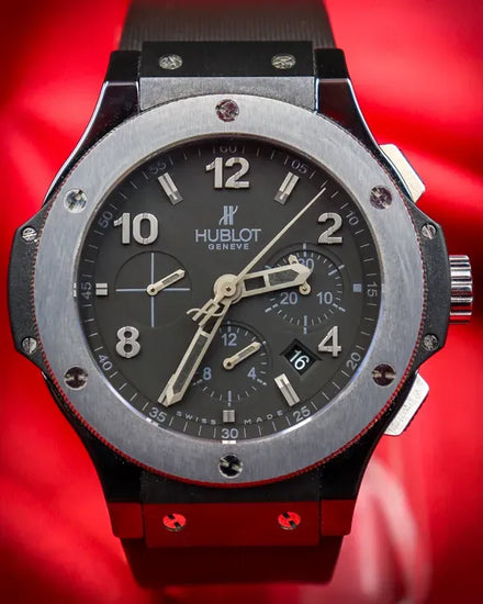 Hublot Big Bang "Ice Bang" 44MM Black Dial Rubber Strap (301.CT.130.RX)