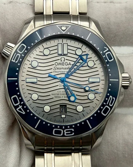 2022 Omega Seamaster Diver 300M 42MM Grey Dial Steel Bracelet (210.30.42.20.06.001)
