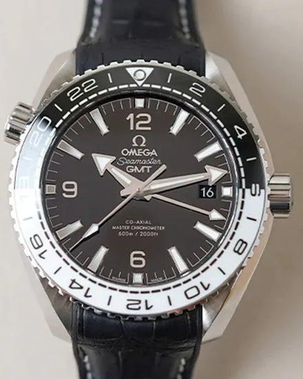 2016 Omega Seamaster Planet Ocean 600M "Oreo" 43.5MM Black Dial Leather Strap (215.30.44.22.01.001)