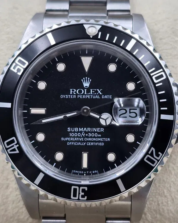 Rolex Submariner (16800)