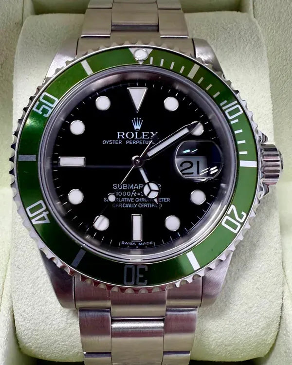 Rolex Submariner (16610LV)